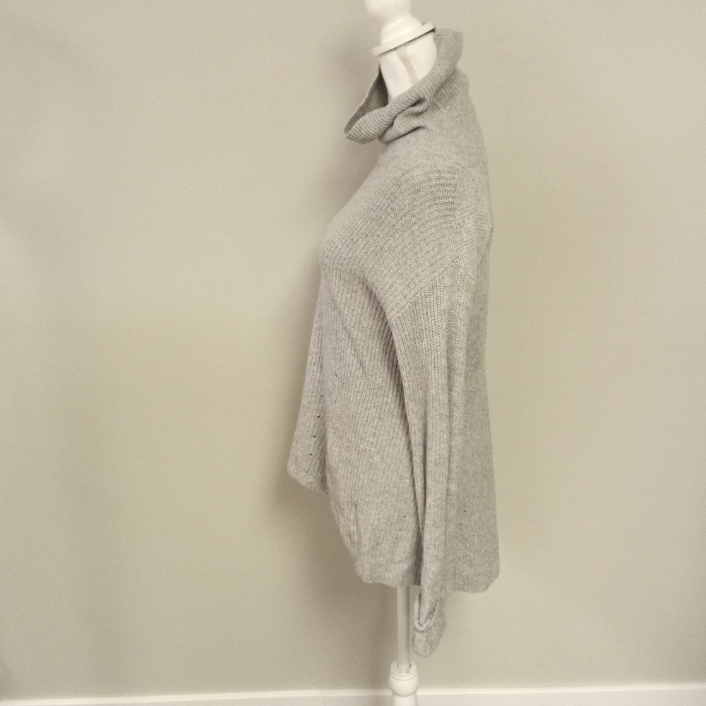 Chelsea 28 Women's Grey Hi-Lo Turtleneck Sweater L - Picture 4 of 6